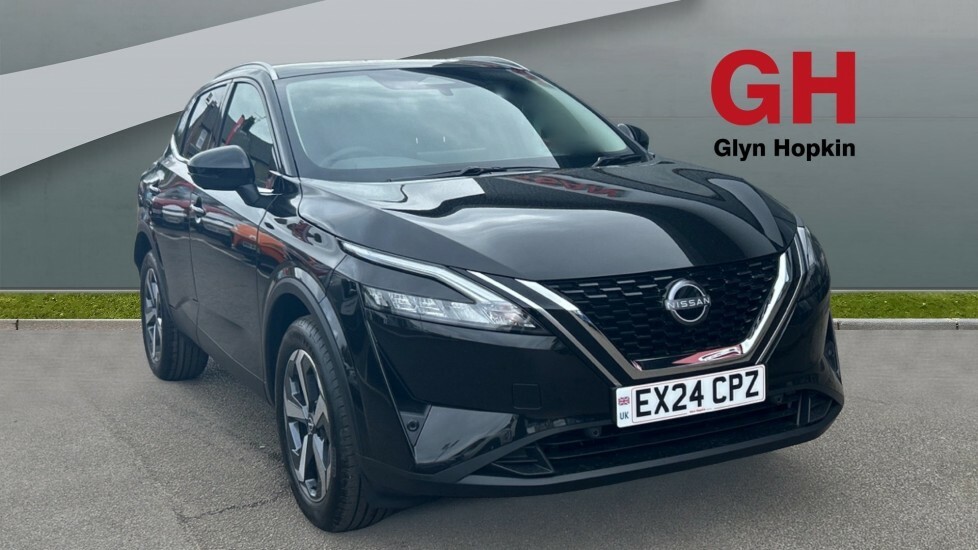 Compare Nissan Qashqai 1.3 Dig-t Mh N-connecta Glass Roof EX24CPZ Black