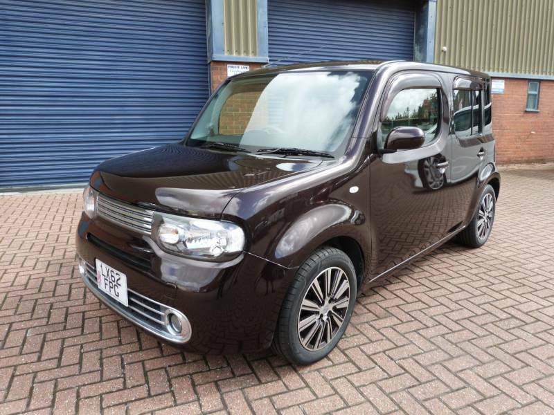 Compare Nissan Cube Hatchback LX62FPG Brown