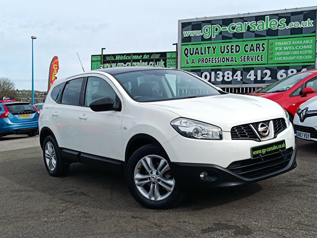 Compare Nissan Qashqai+2 1.6 Acenta 2Wd Euro 5 Ss YP13FXS White