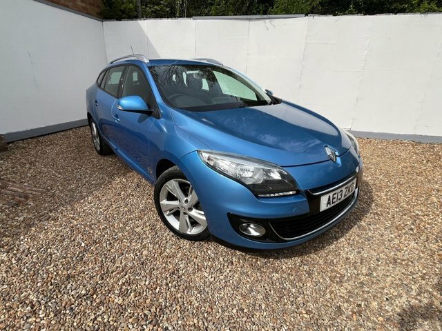Compare Renault Megane 1.5 Dynamique Tomtom Energy Dci Ss AE13ZKD Blue