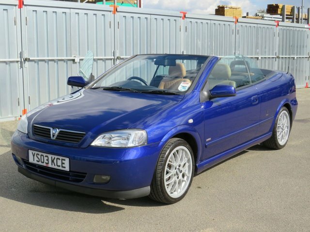 Compare Vauxhall Astra 1.8 Bertone 100 Edition Convertible 16V 125 Bhp YS03KCE Blue
