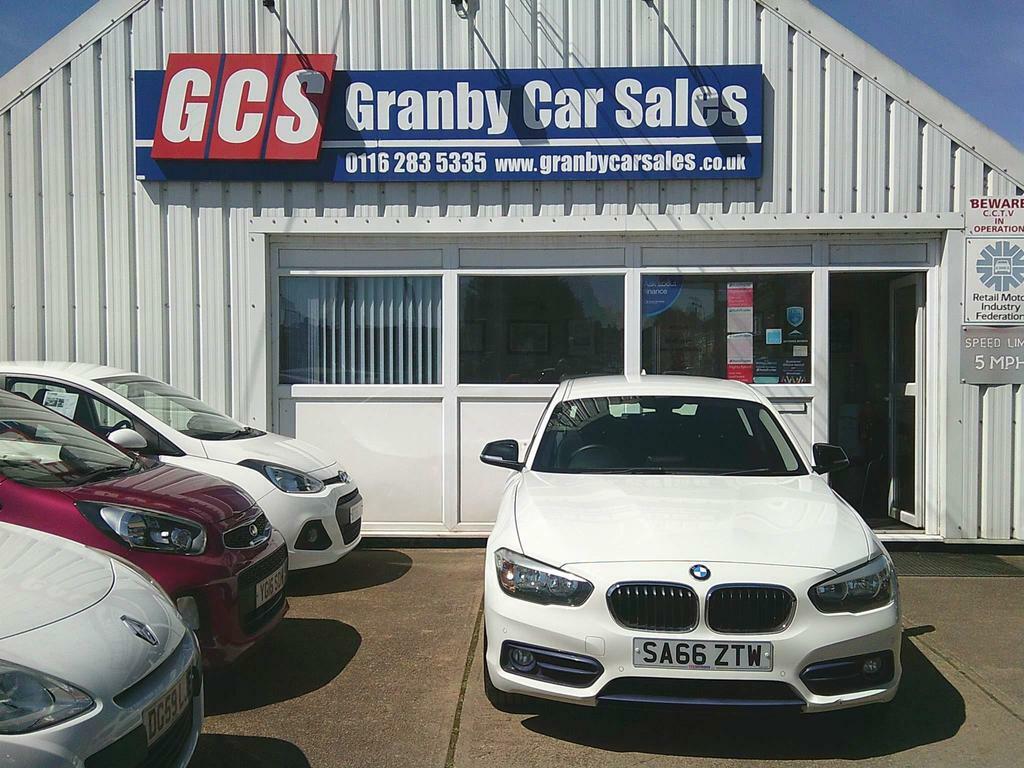 Compare BMW 1 Series 2.0 118D Sport Euro 6 Ss SA66ZTW White
