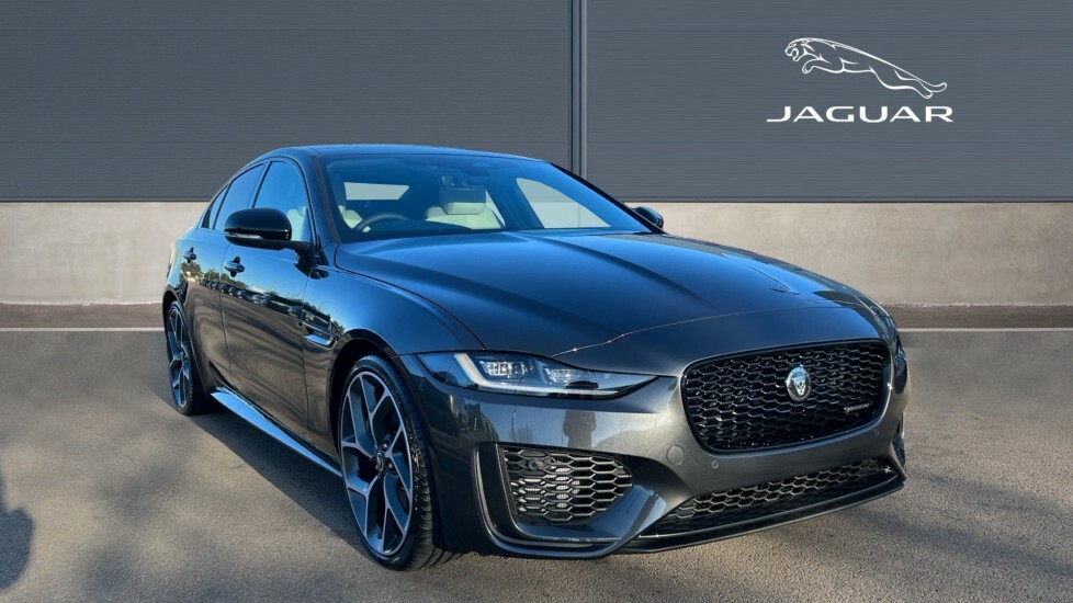 Jaguar XE R-dynamic Hse Black Grey #1