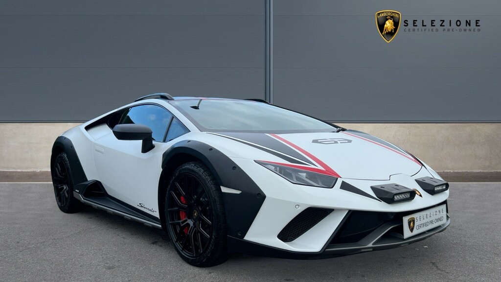Compare Lamborghini Huracan Sterrato  White