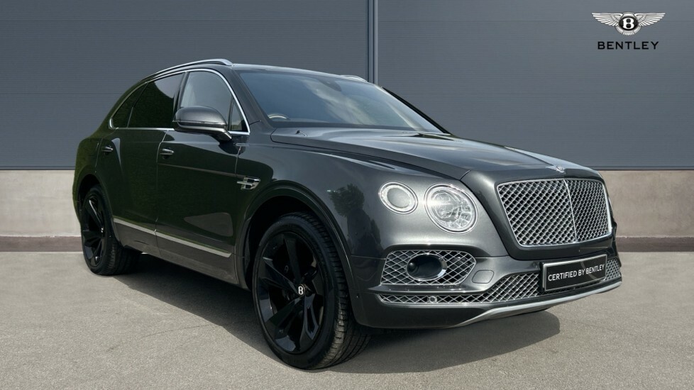 Compare Bentley Bentayga Mulliner Tour City 7 Seats GN19YED Grey