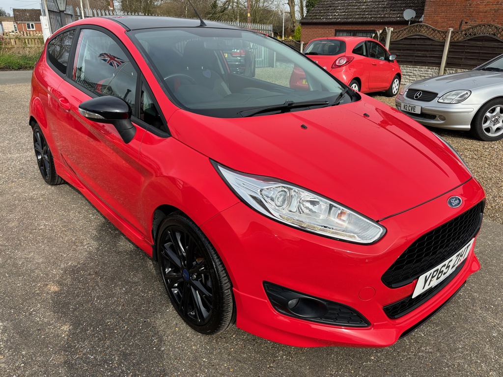 Compare Ford Fiesta Zetec S Red Edition YP65ZHT Red