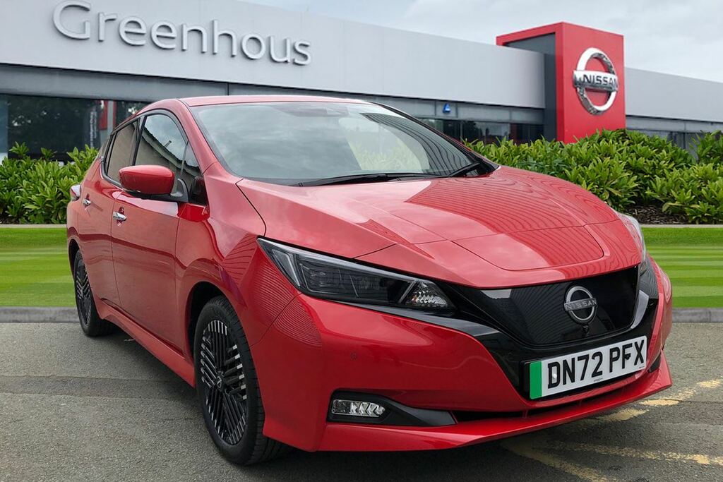 Compare Nissan Leaf 110Kw Tekna 39Kwh DN72PFX Red
