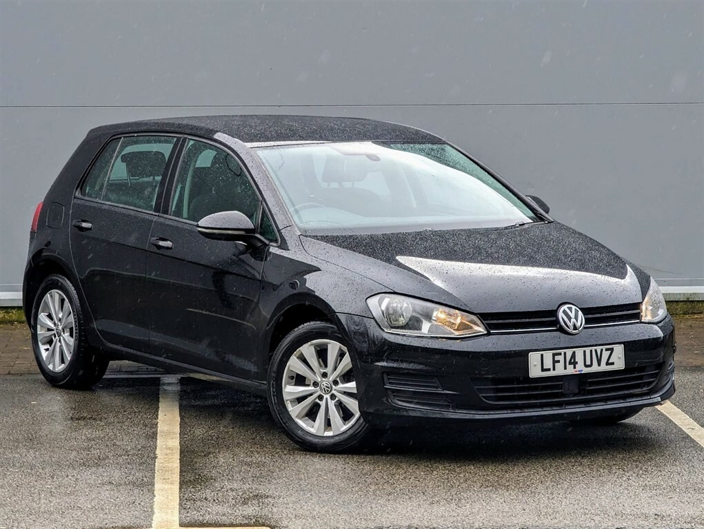 Compare Volkswagen Golf 1.4 Tsi Bluemotion Tech Se Dsg Euro 5 Ss LF14UVZ Black