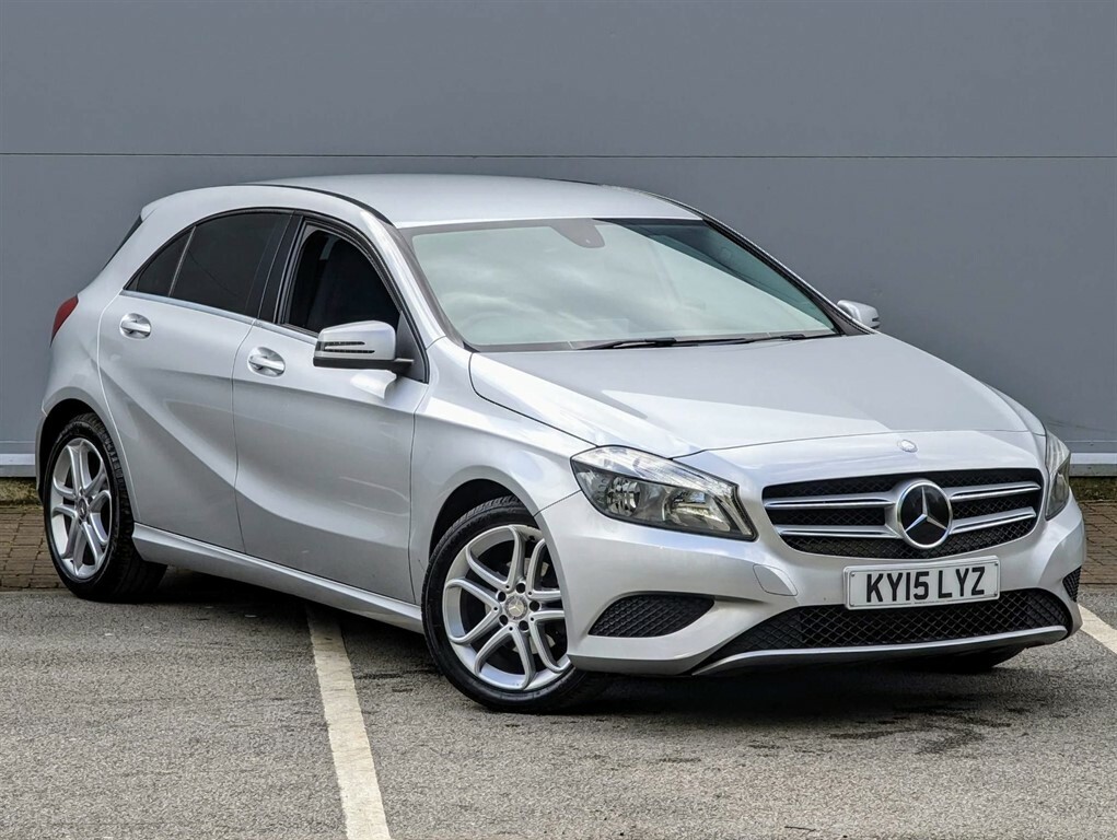 Compare Mercedes-Benz A Class 1.5 Sport 7G-dct Euro 5 Ss KY15LYZ Silver