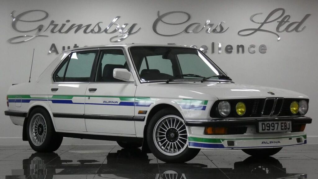 Compare BMW 5 Series Saloon 1.8 518I 1986D D997EBJ White