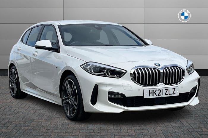 Compare BMW 1 Series 1.5 118I M Sport Hatchback Dct 136 Ps HK21ZLZ White