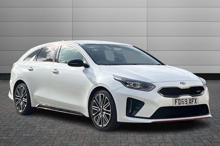 Compare Kia Proceed Proceed Gt Isg S-a FD69XFX White