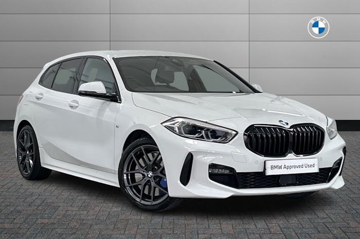 Compare BMW 1 Series 1.5 118I M Sport Lcp Hatchback Dct EJ21GPX White