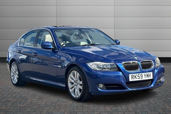 Compare BMW 3 Series 3.0 325I Se Saloon Steptronic 218 Ps RK59YMH Blue