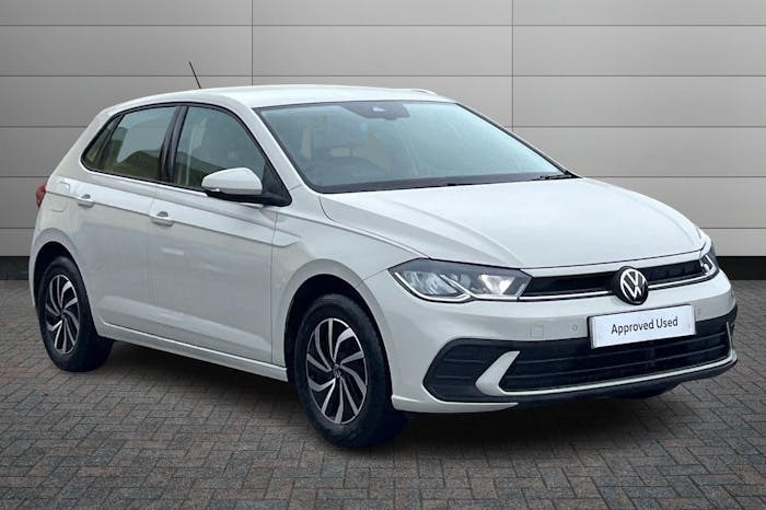 Compare Volkswagen Polo 1.0 Tsi Life Hatchback 95 Ps EJ73FTZ Grey