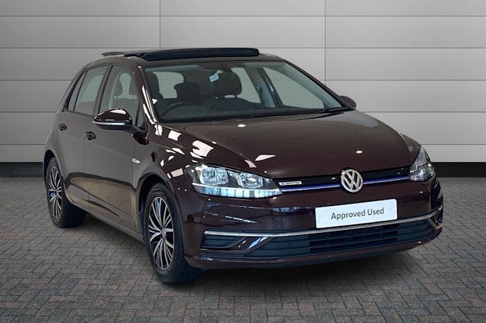 Compare Volkswagen Golf 1.5 Tsi Evo Bluemotion Tech Se Nav Hatchback P EN18OAO Black