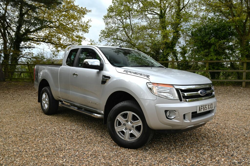 Compare Ford Ranger 2.2 Tdci Limited Super Cab 4Wd Euro 5 AF65XXD Silver