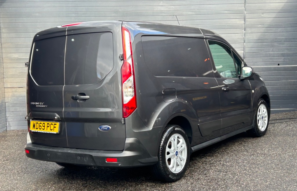 Used ford vans store surrey