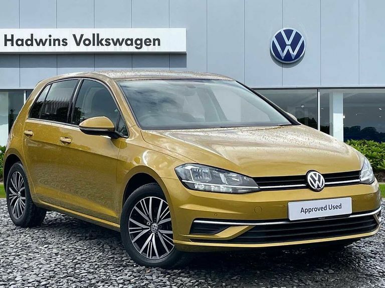Compare Volkswagen Golf Golf Se Nav Tsi Bluemotion Technology GM18UPD Yellow
