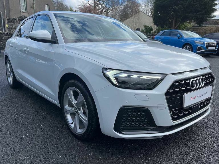 Compare Audi A1 Sport 30 Tfsi 116 Ps 6-Speed PL70OSB White