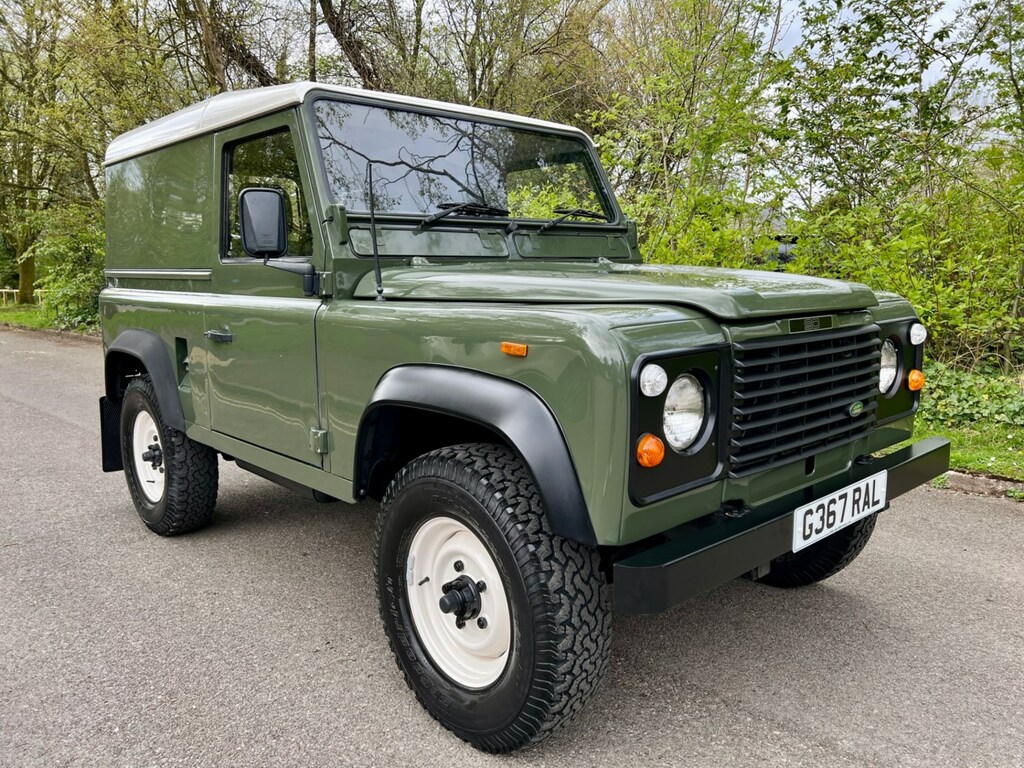 Compare Land Rover 90 4C Sw Dt 90 Turbo Hard Top G367RAL Green
