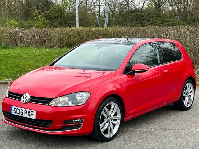 Compare Volkswagen Golf Gt Edition Tdi Bluemotion Technology SC16PXF Red