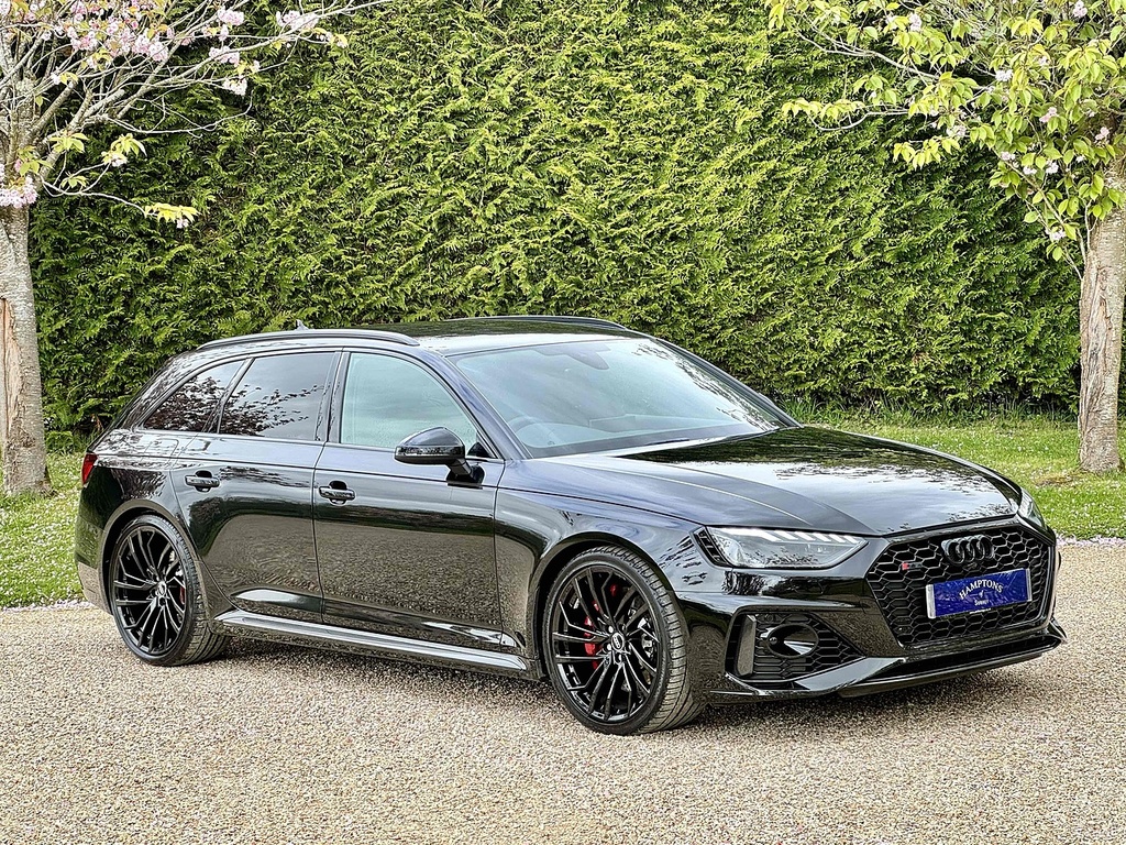 Compare Audi RS4 Avant Tfsi V6 Carbon Black U10001843 Ulez DG70CFF Black