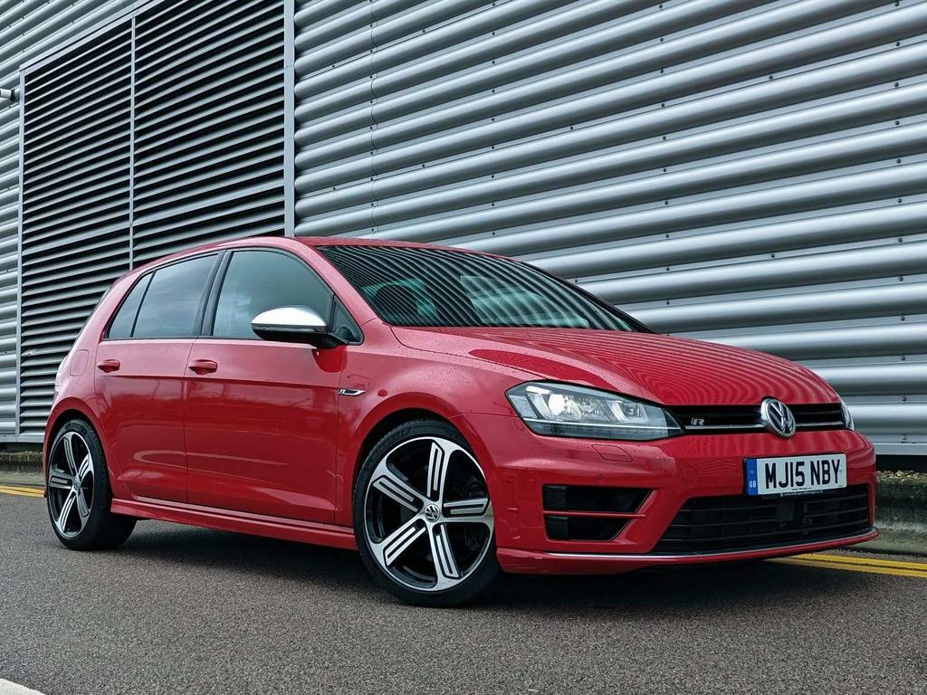 Compare Volkswagen Golf 2.0 Tsi Bluemotion Tech R Dsg 4Motion Euro 6 Ss MJ15NBY Red