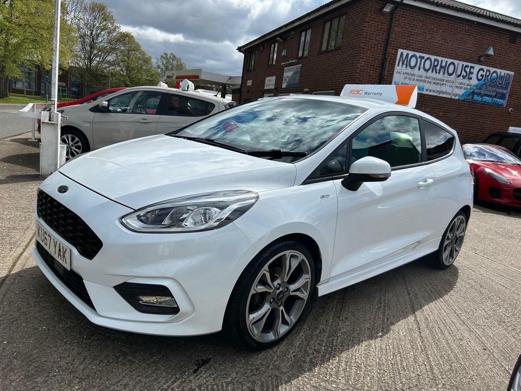 Compare Ford Fiesta 1.0T Ecoboost St-line Euro 6 Ss KU67YAK White