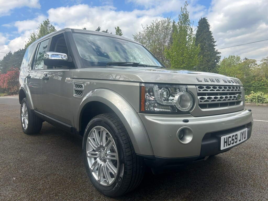 Compare Land Rover Discovery 3.0 Tdv6 Hse HG59JYU Gold