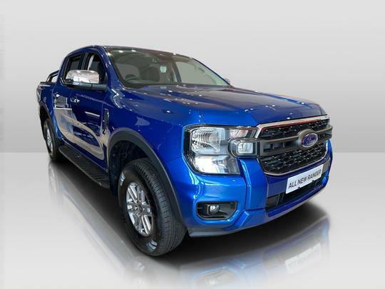 Compare Ford Ranger Xlt 2.0Td170ps M6 Awd  Blue