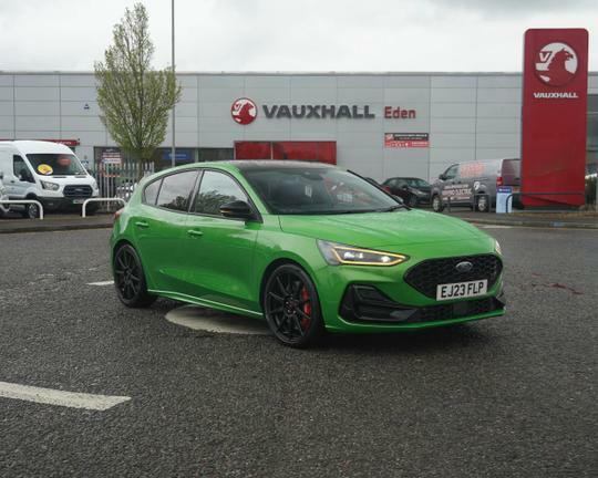 Ford Focus St Track Pack 2.3 280Ps Ecoboost Green #1