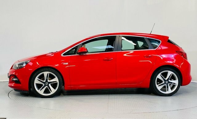 Compare Vauxhall Astra 1.6 Limited Edition 115 Bhp NG63FJV Red