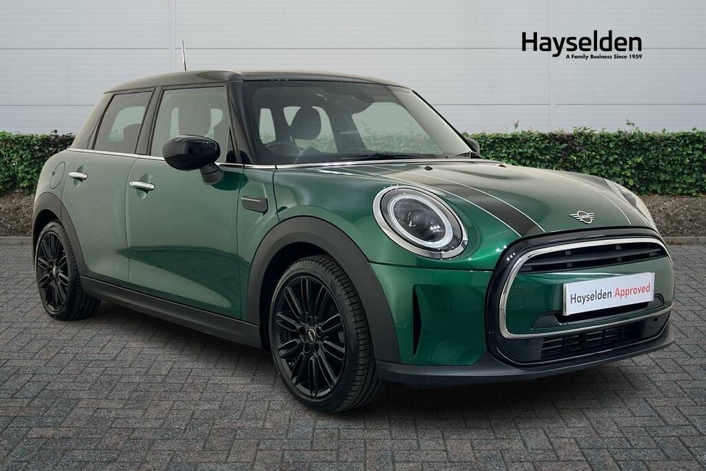 Compare Mini Hatch 1.5 Cooper Exclusive Steptronic Euro 6 Ss YY22LWC Green