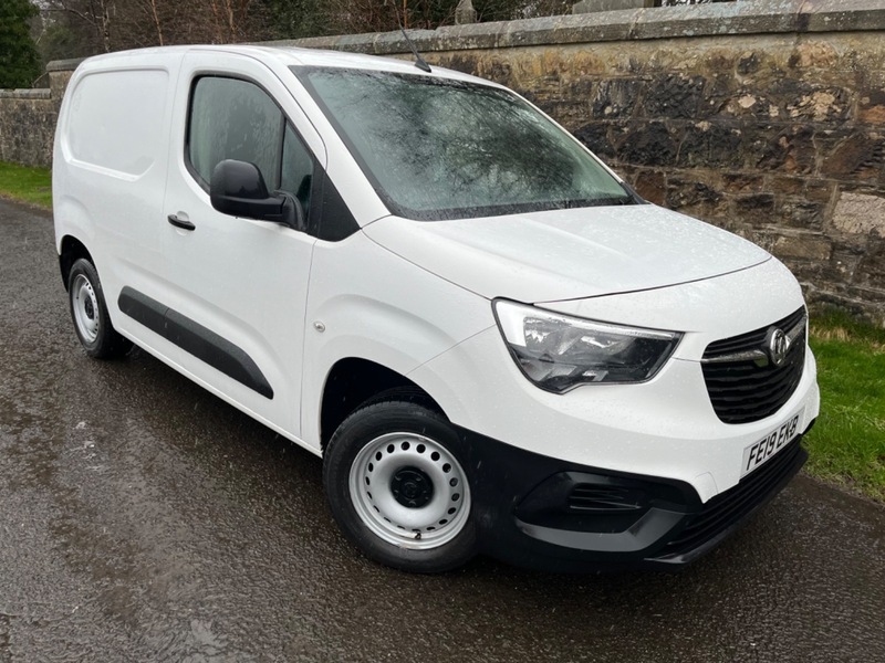 Compare Vauxhall Combo L1h1 2000 Edition FE19EKB White