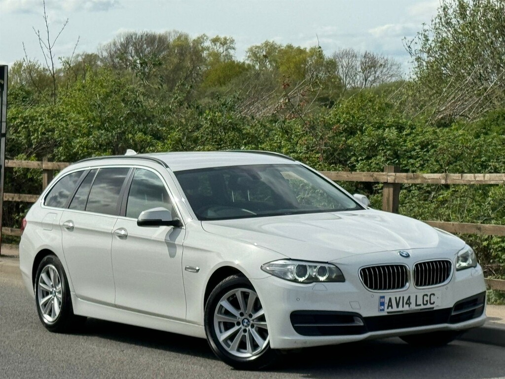 Compare BMW 5 Series 2.0 Se Touring Euro 6 Ss AV14LGC White