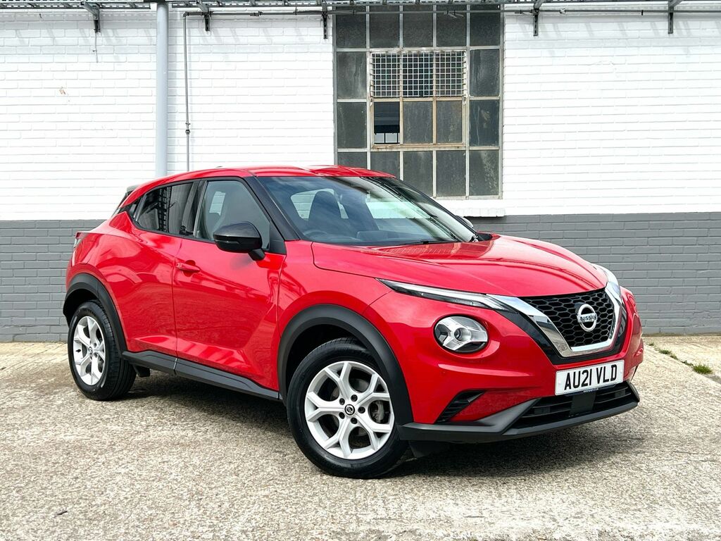 Compare Nissan Juke 1.0 Dig-t 114 N-connecta Dct AU21VLD Red