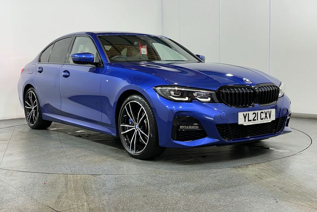 Compare BMW 3 Series 320D Xdrive M Sport Saloon YL21CXV Blue