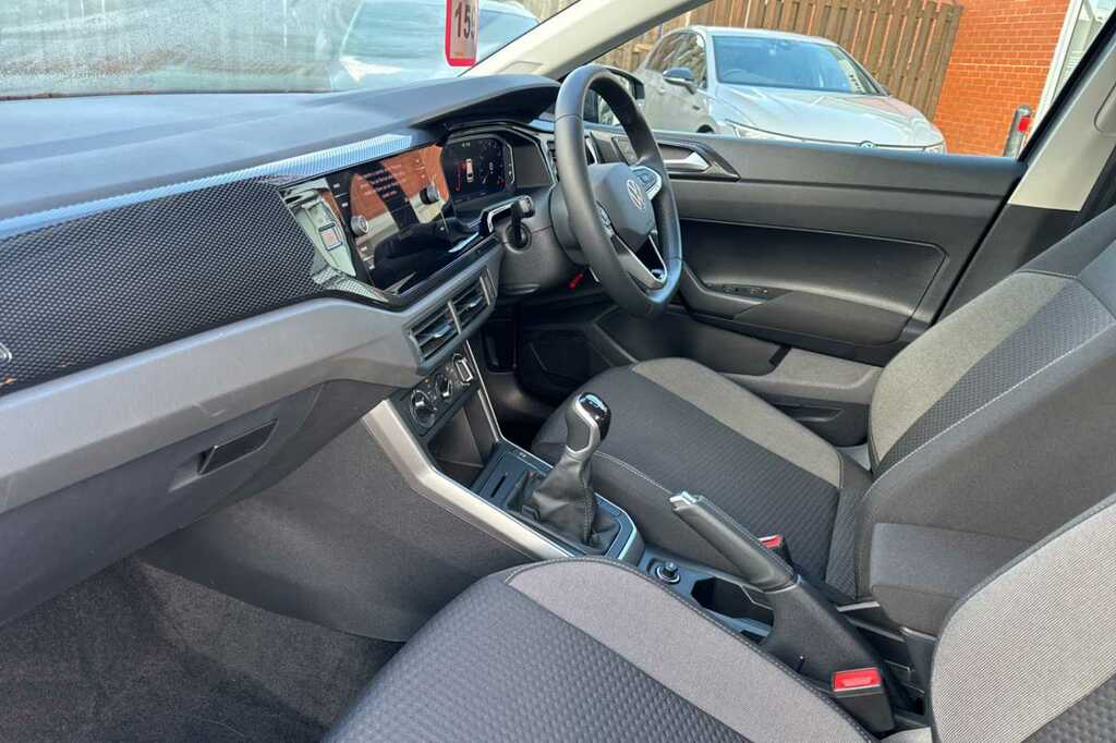 Compare Volkswagen Polo 1.0 Tsi 95Ps Life Parking Sensors WG22HZJ Grey