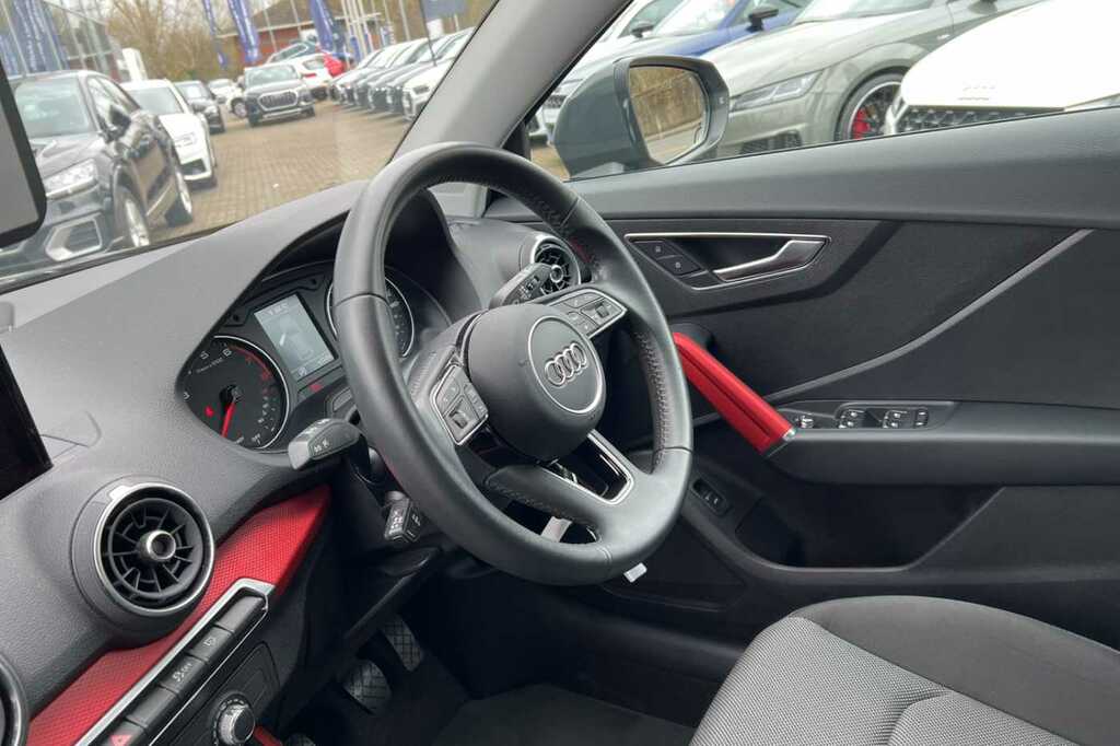 Compare Audi Q2 Sport 35 Tfsi 150 Ps 6-Speed HG19HNM Grey