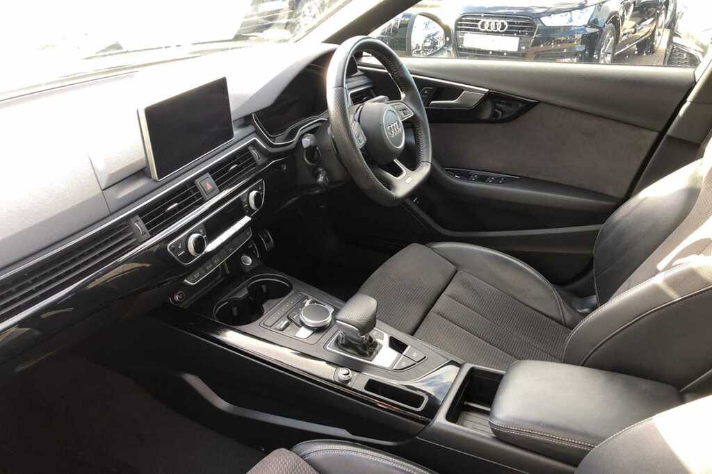 Audi A4 Avant Black Edition 40 Tfsi 190 Ps S Tronic Grey #1