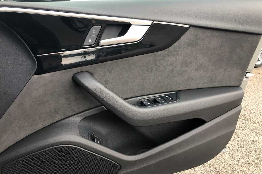 Audi A4 Avant Black Edition 35 Tdi 163 Ps S Tronic Grey #1