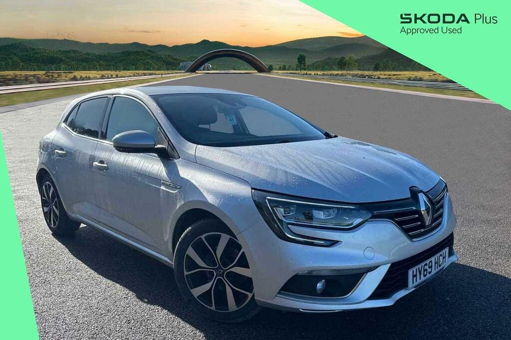 Compare Renault Megane 1.3 Tce 140Bhp Iconic Ss Hatchback HY69HCH Silver