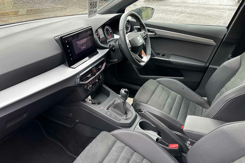 Compare Seat Ibiza 1.0 Tsi 95Ps Xcellence 5-Door VK71MJU Grey