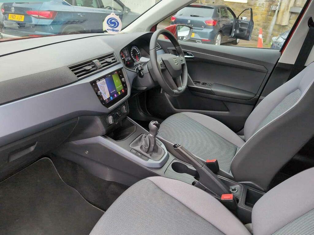 Compare Seat Arona 1.0 Tsi 95Ps Se Evo Technology Suv WN21HNZ Red