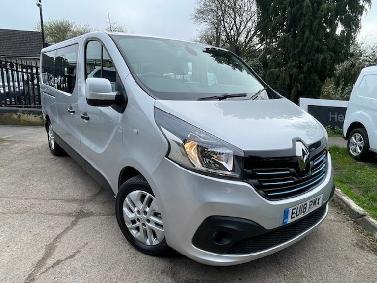 Compare Renault Trafic Ll29 Energy Dci 125 Sport Nav 9 Seater EU18RMX Silver