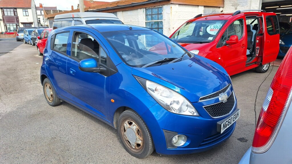Compare Chevrolet Spark 1.2 Ls 5-Door From 2,895 Retail Package NG60EUH Blue