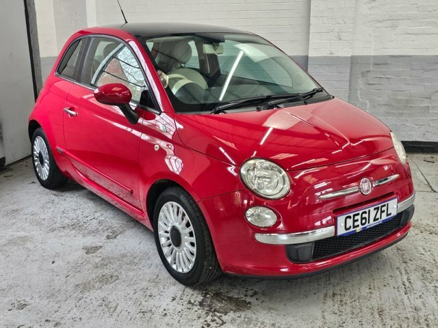 Compare Fiat 500 1.2 Lounge 69 Bhp CE61ZFL Red