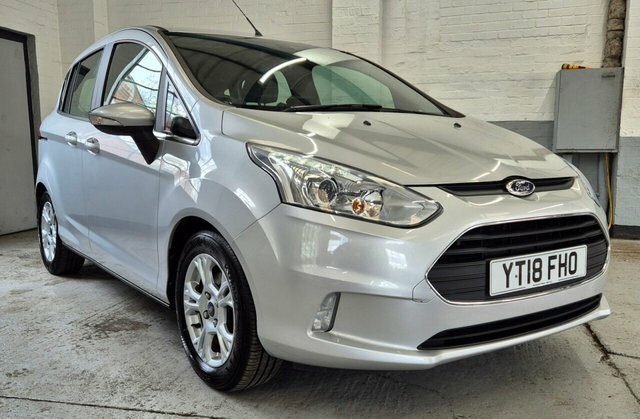 Compare Ford B-Max 1.5 Zetec Navigator 89 Bhp YT18FHO Silver