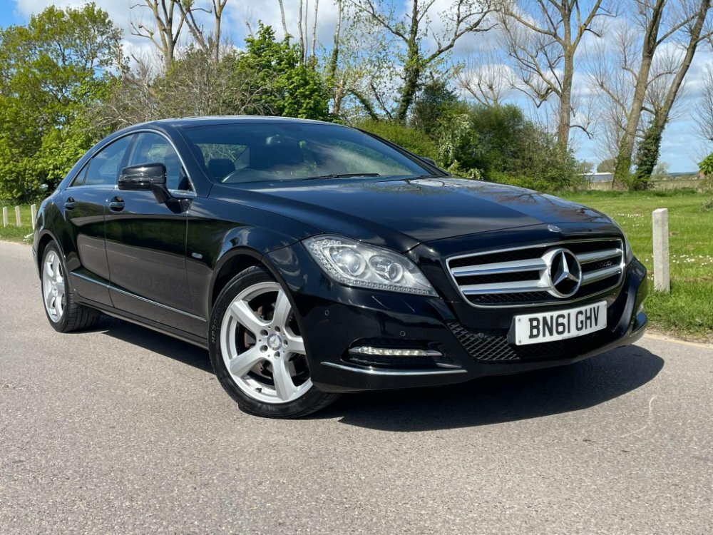 Compare Mercedes-Benz CLS 3.0 Cls350 Cdi V6 Blueefficiency Coupe G-tronic E BN61GHV Black